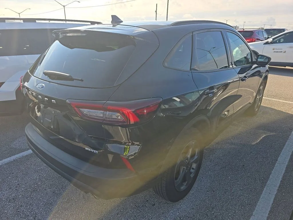 Used 2025 Black Ford ST-Line image 5
