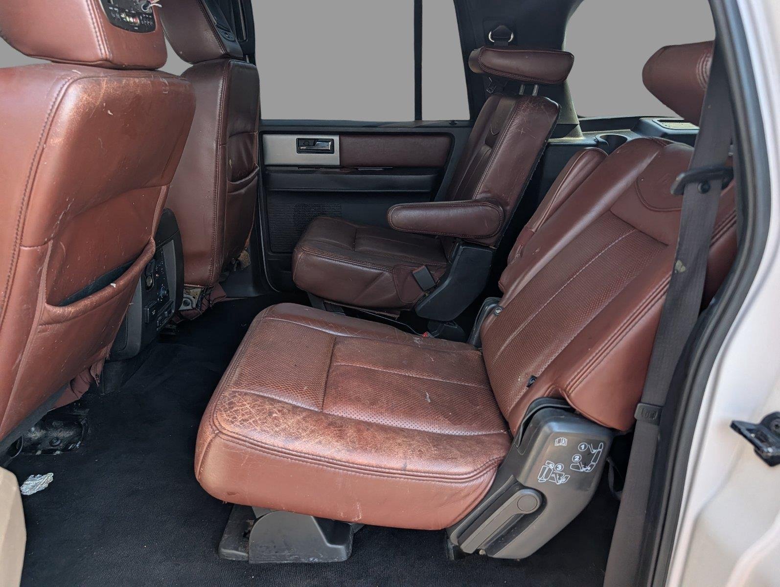 Used 2012 White Platinum Metallic Tri-Coat Ford King Ranch image 24