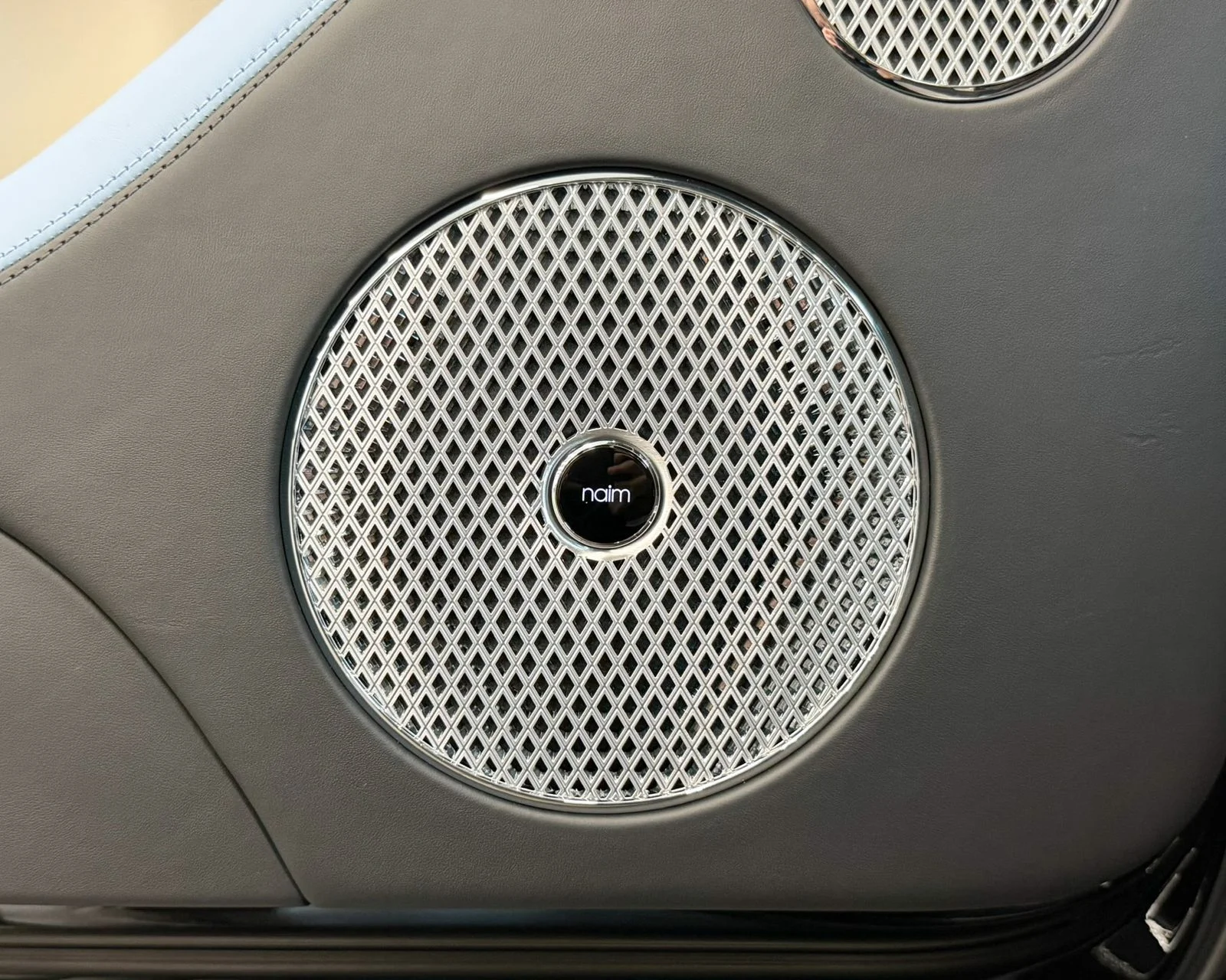 New 2027  Bentley  image 15