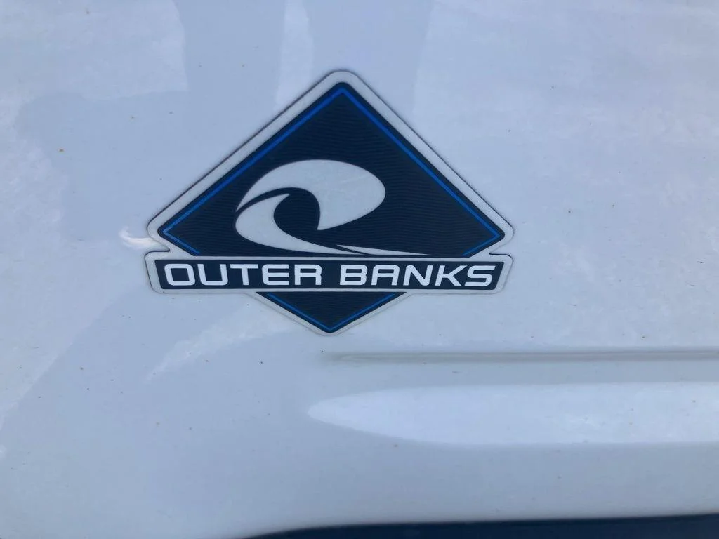 Used 2021 Wh Ford Outer Banks image 4