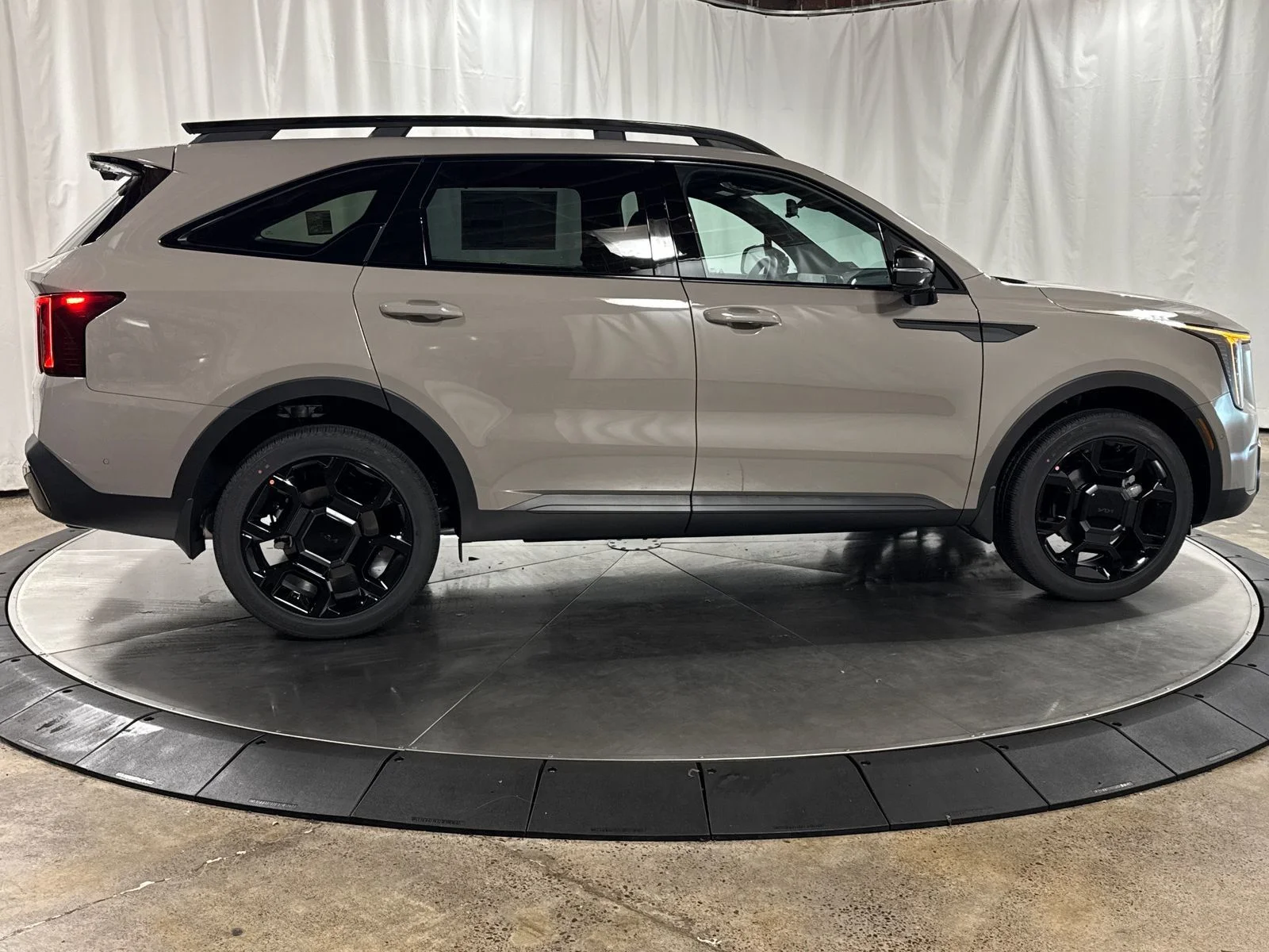 New 2026 Brown Kia X-Line SX Prestige image 2