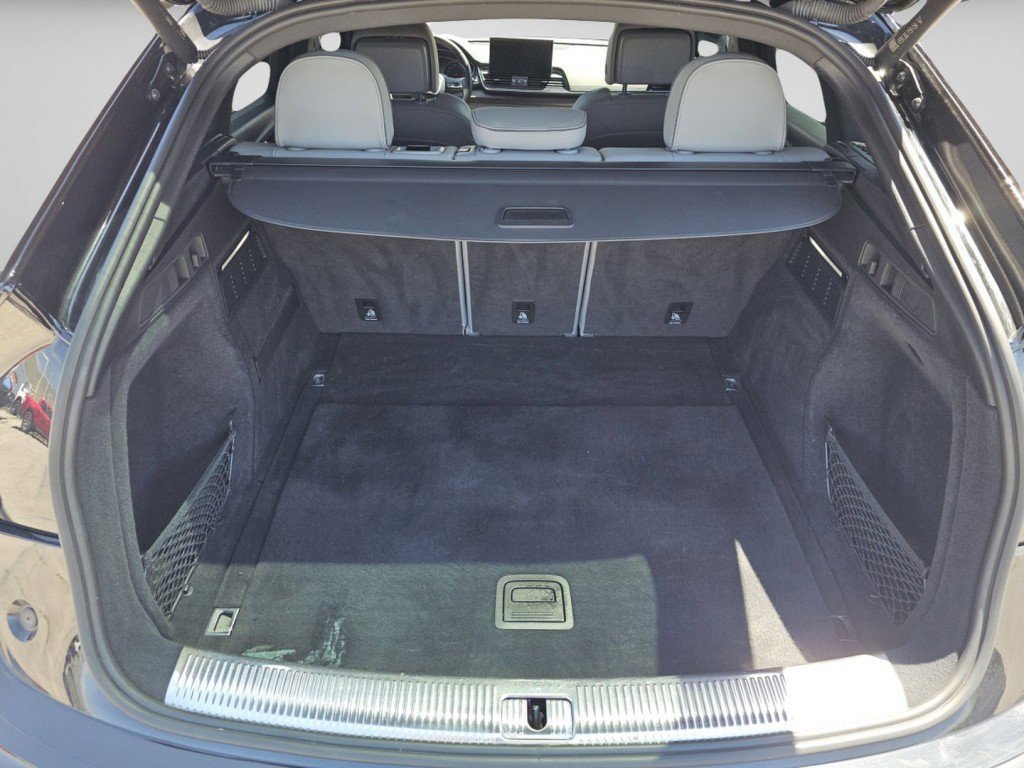 Used 2022 Black Metallic Audi 45 S line Premium image 26