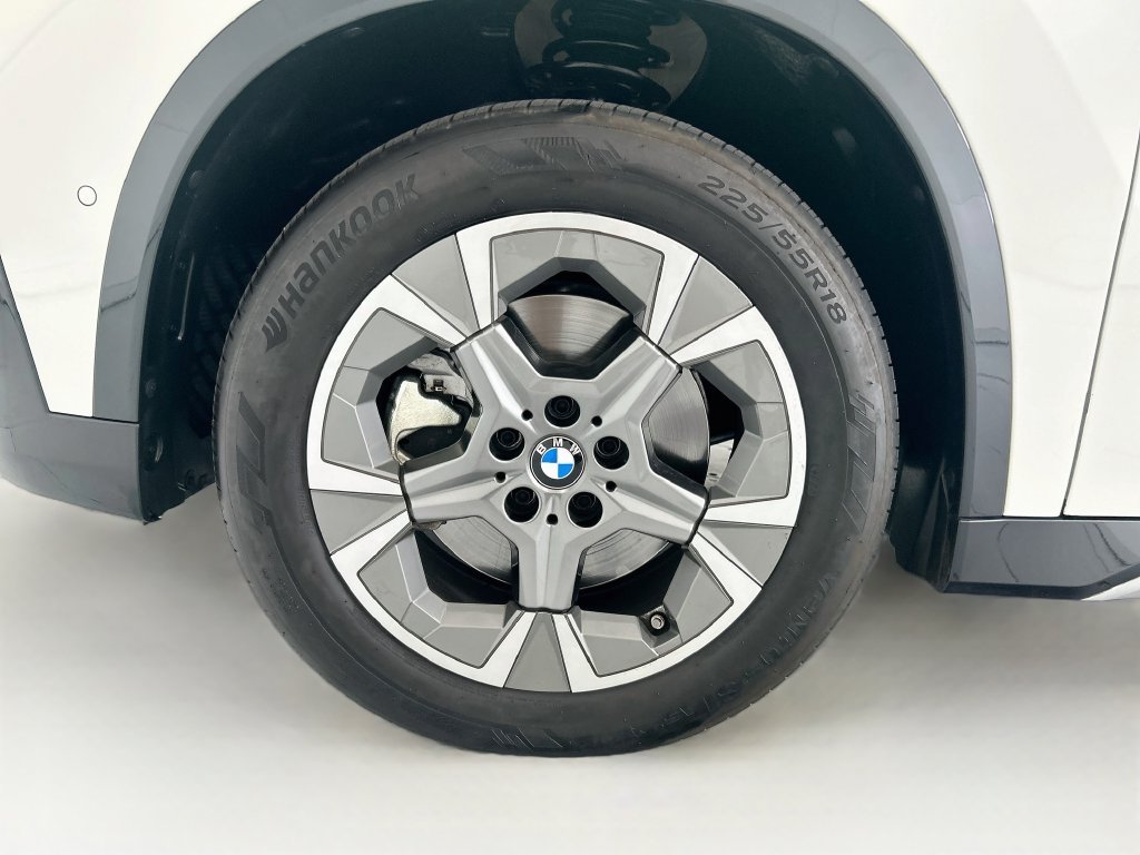 Certified Used 2024 Alpine White BMW xDrive28i image 28