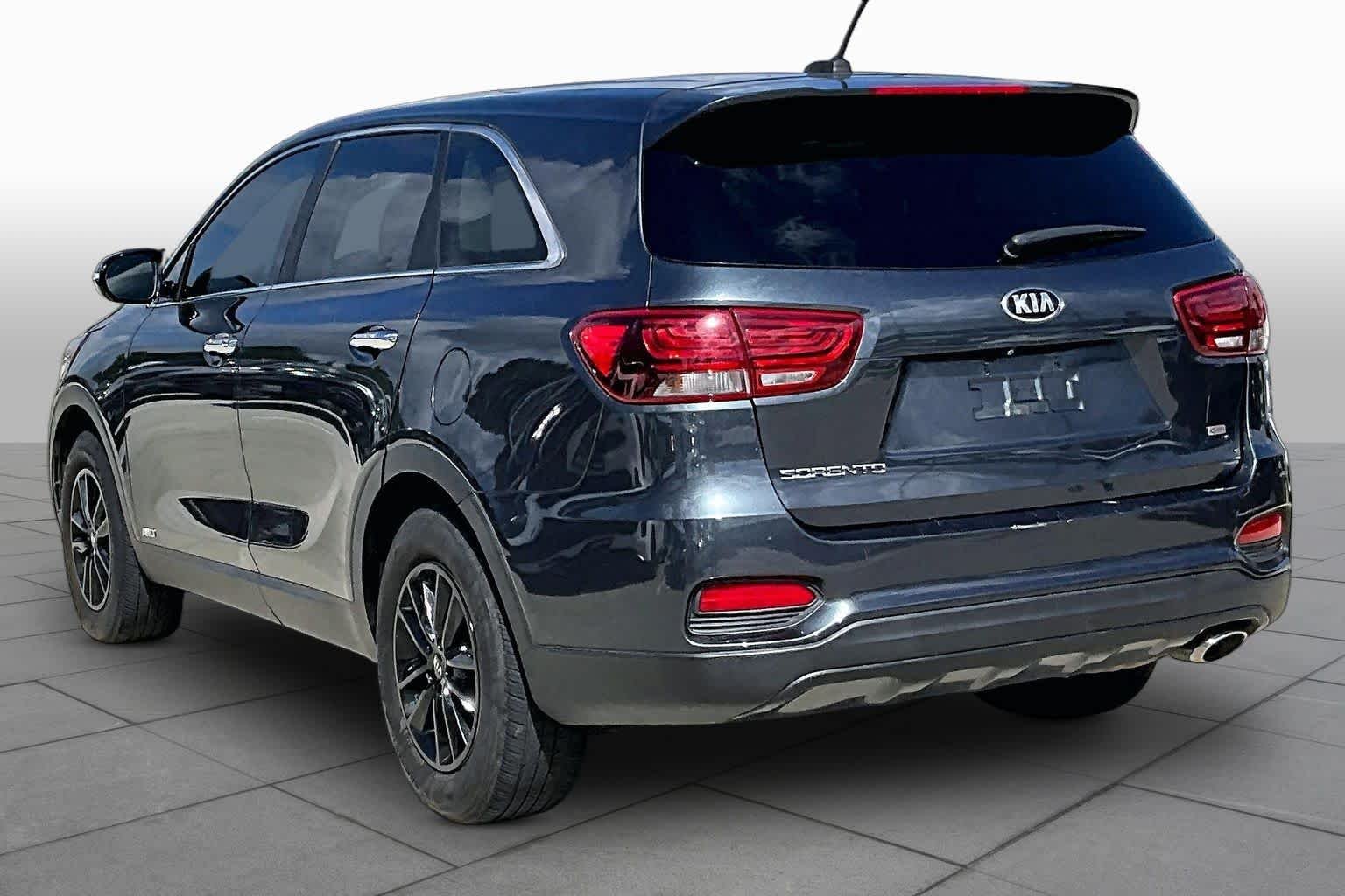 Used 2020 Gravity Grey Kia LX image 11