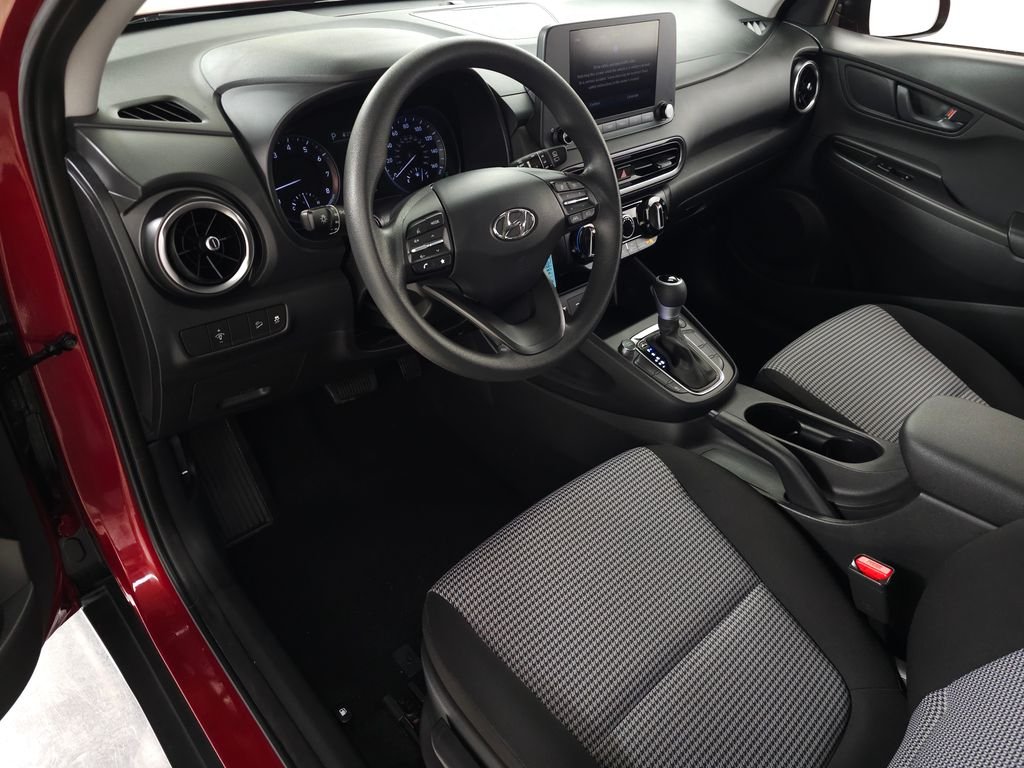 2023 Hyundai Kona SE - Photo 14