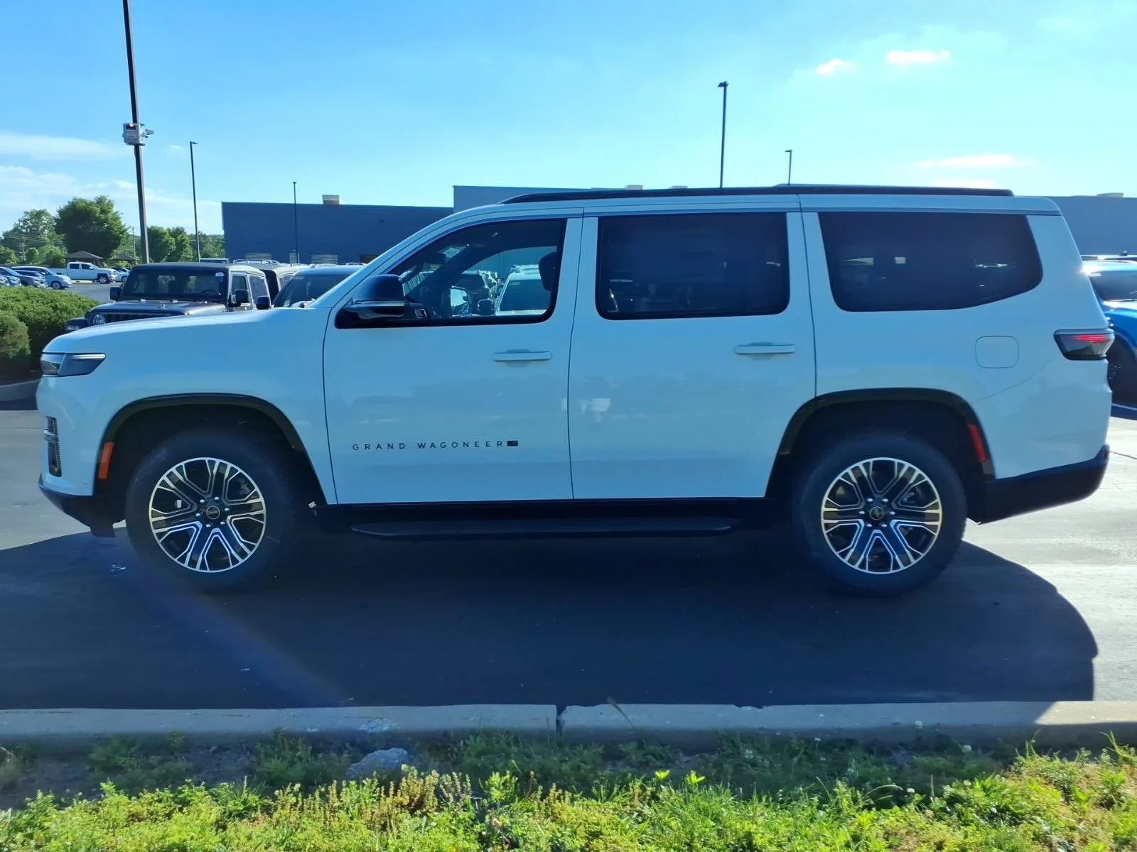 New 2026 Bright White Clearcoat Jeep  image 3