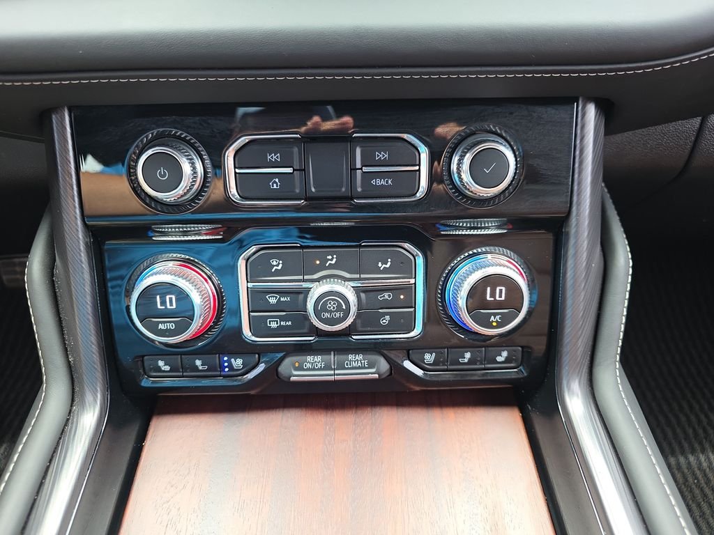 Used 2023 Black GMC Denali Ultimate image 27