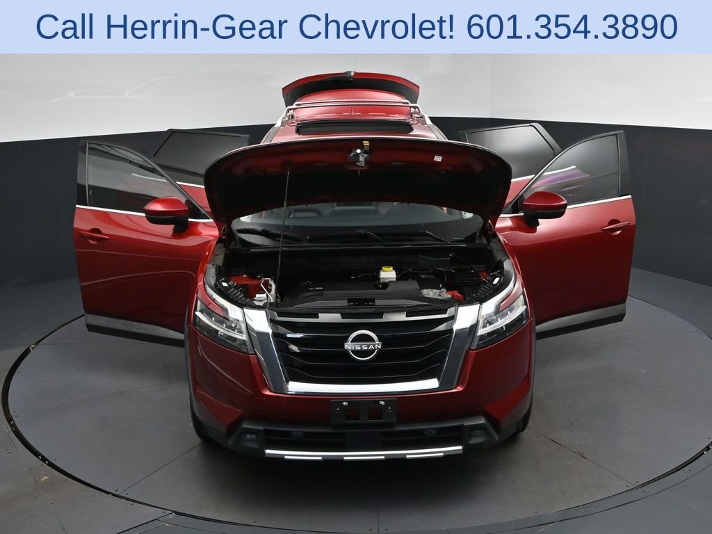 Used 2023 Red Nissan SL image 53