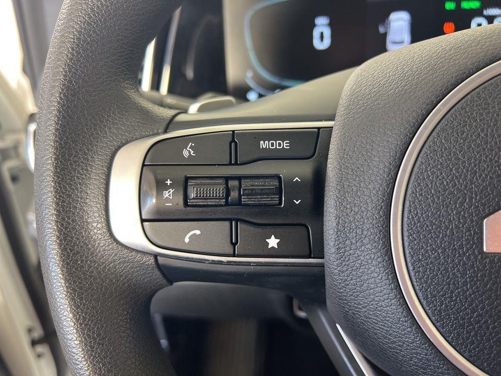 Used 2023 Snow White Pearl Kia LX image 8