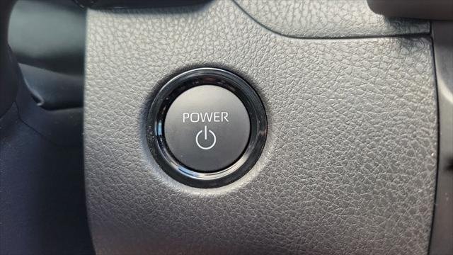 Certified Used 2025 ICE CAP Toyota  image 23