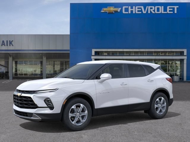 New 2026 Summit White Chevrolet 2LT image 2