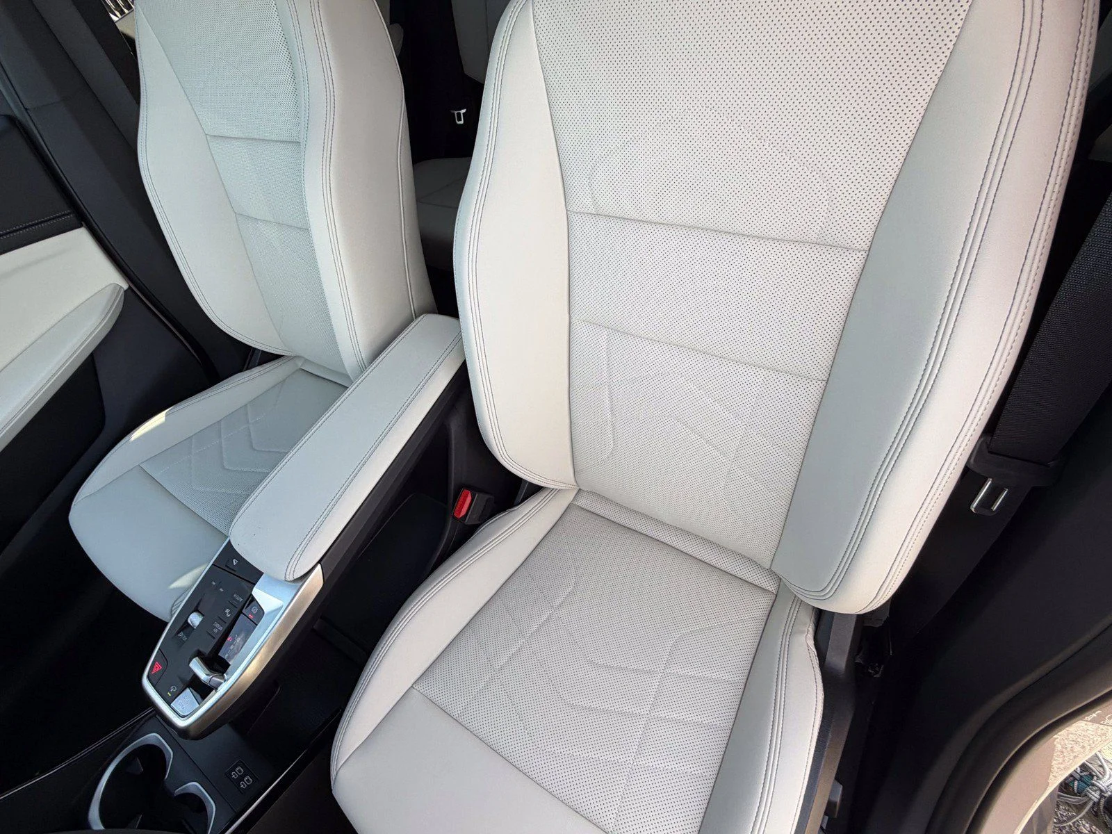 New 2026 Dune Grey Metallic BMW xDrive28i image 22