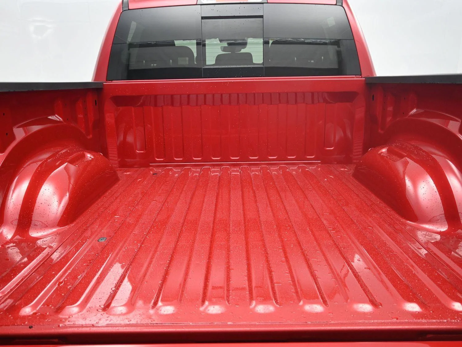 New 2026 Molten Red Pearl-Coat Exterior Paint RAM Big Horn image 17