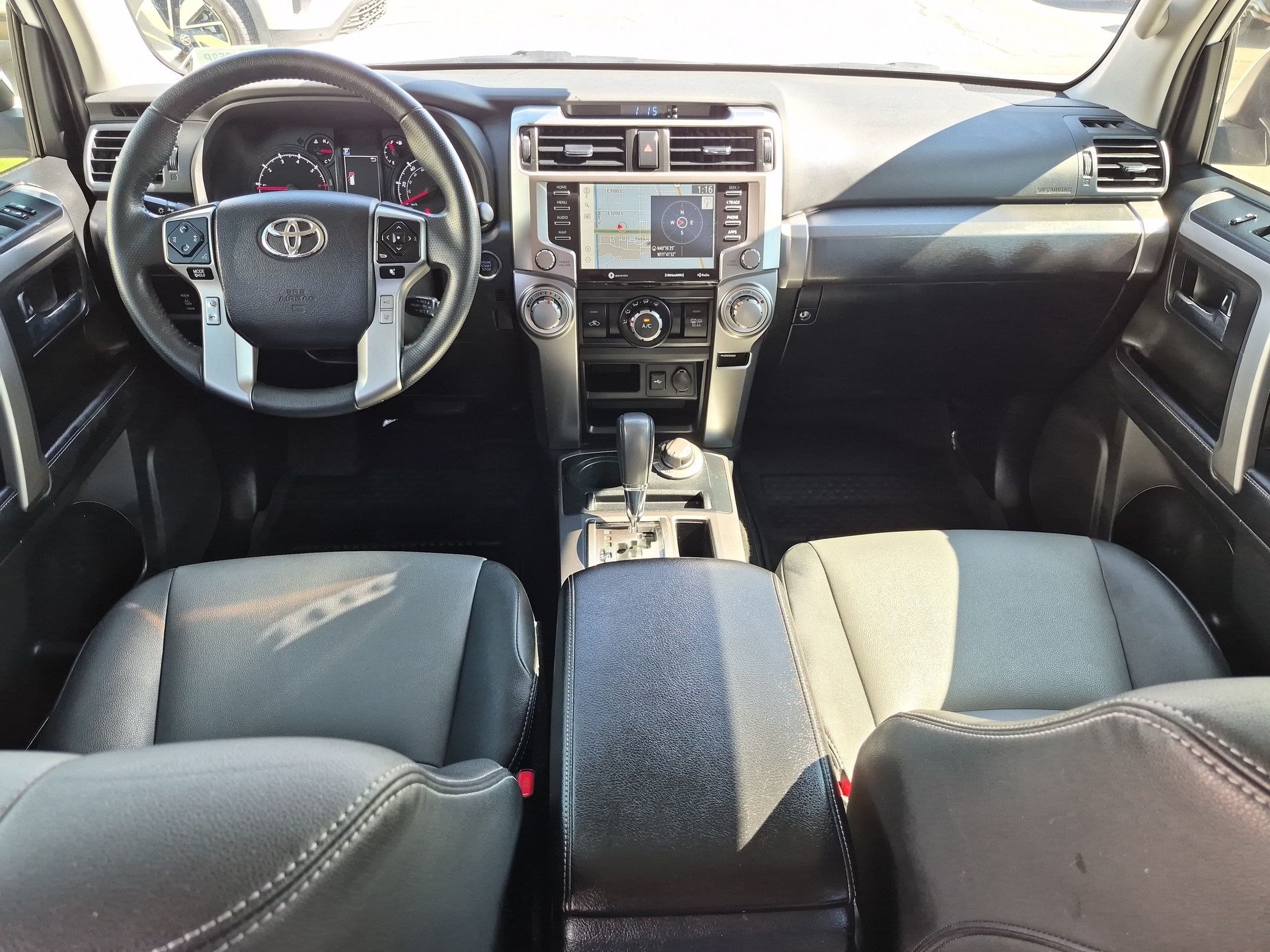 Used 2022 White Toyota SR5 Premium image 27