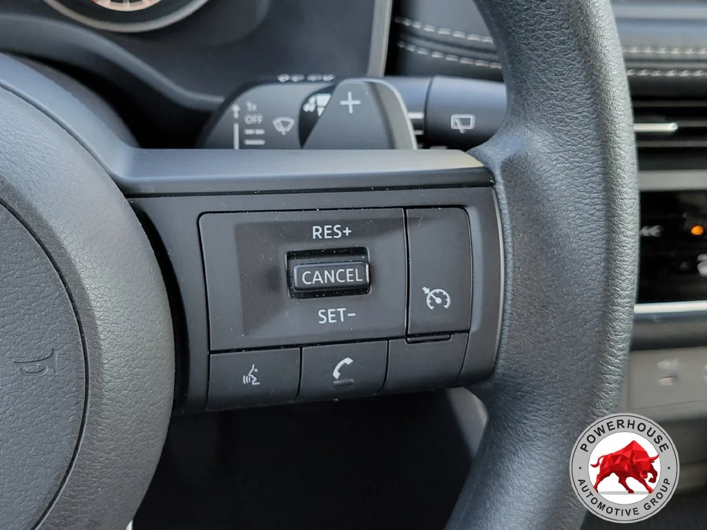 Used 2023 White Nissan S image 28
