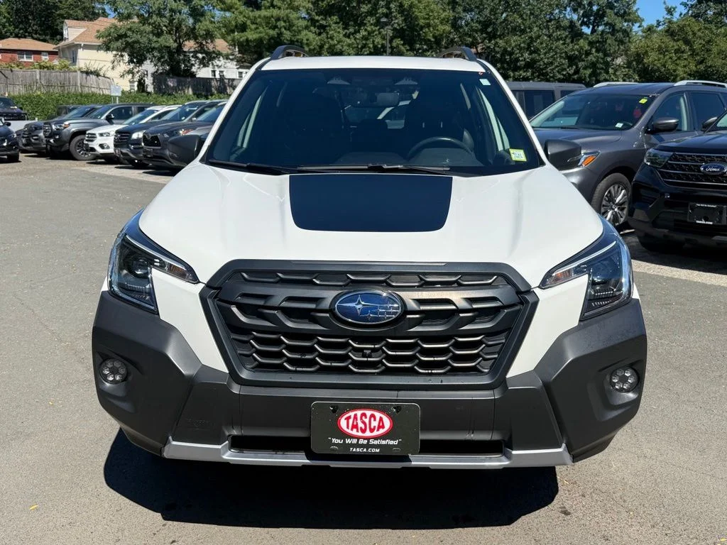 Used 2024 Crystal White Pearl Subaru Wilderness image 3