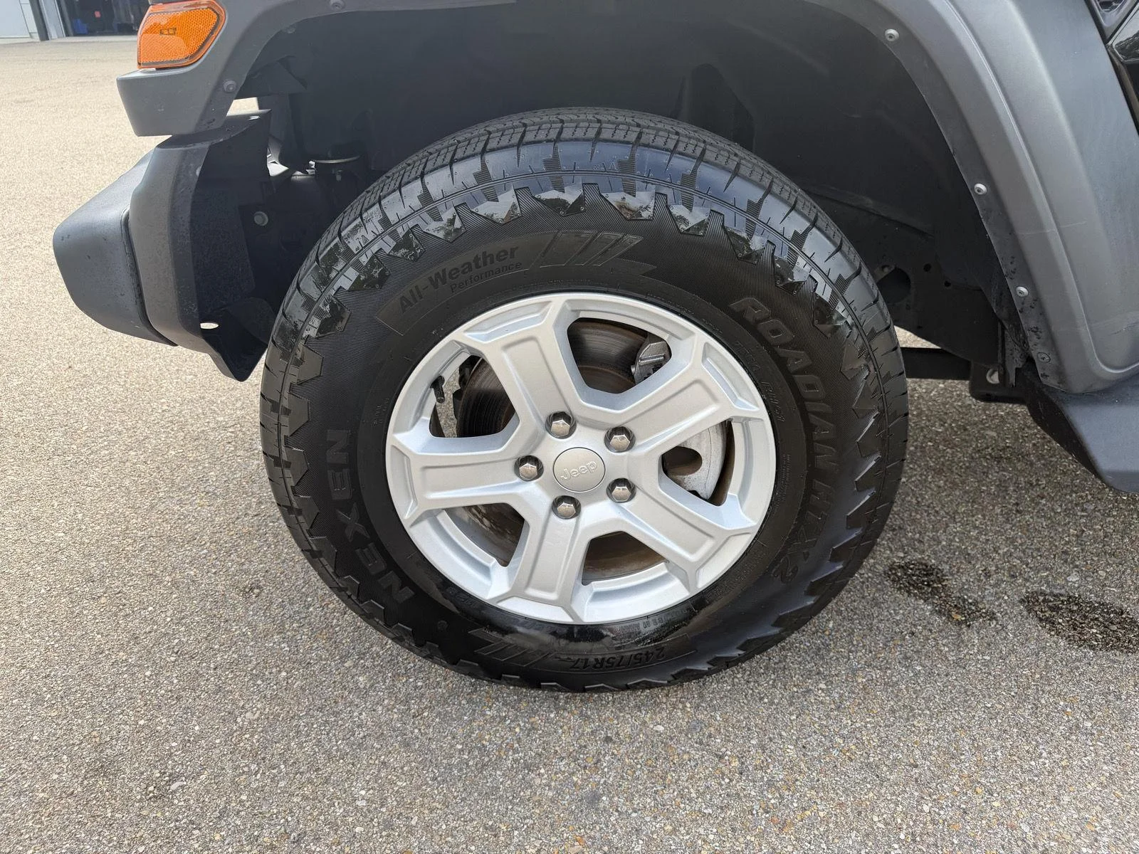 Used 2022 Black Clearcoat Jeep Unlimited Sport S image 25