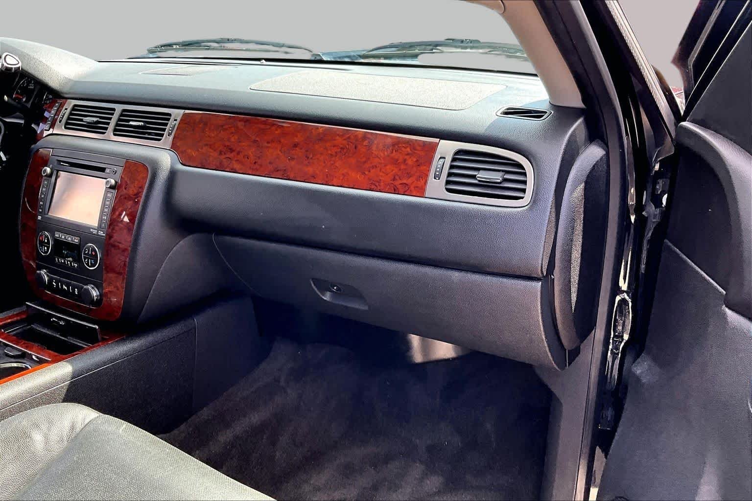 Used 2013 Black Chevrolet LTZ image 18