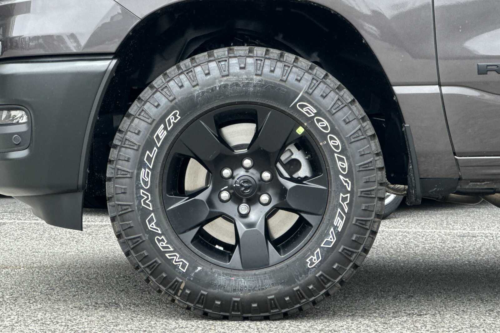 New 2026 Granite Crystal Metallic Clear-Coat Exterior Paint RAM  image 24