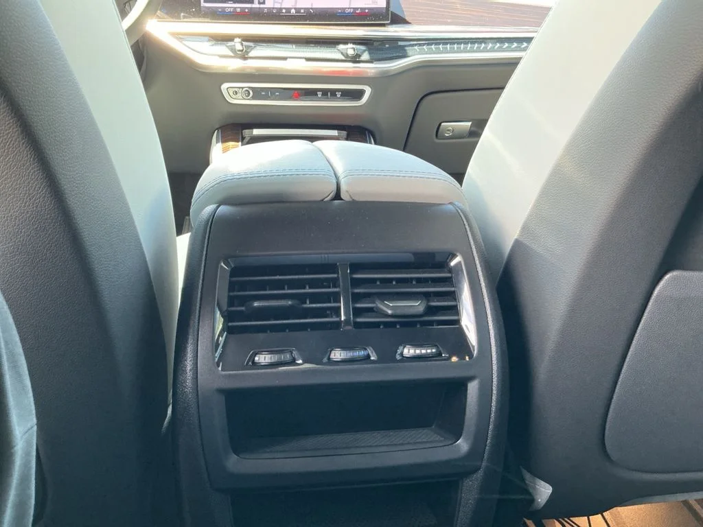 2026 BMW X5 50e - Photo 13