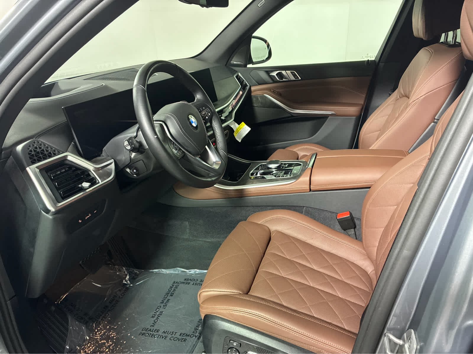 Used 2026 Skyscraper Grey Metallic BMW xDrive40i image 7