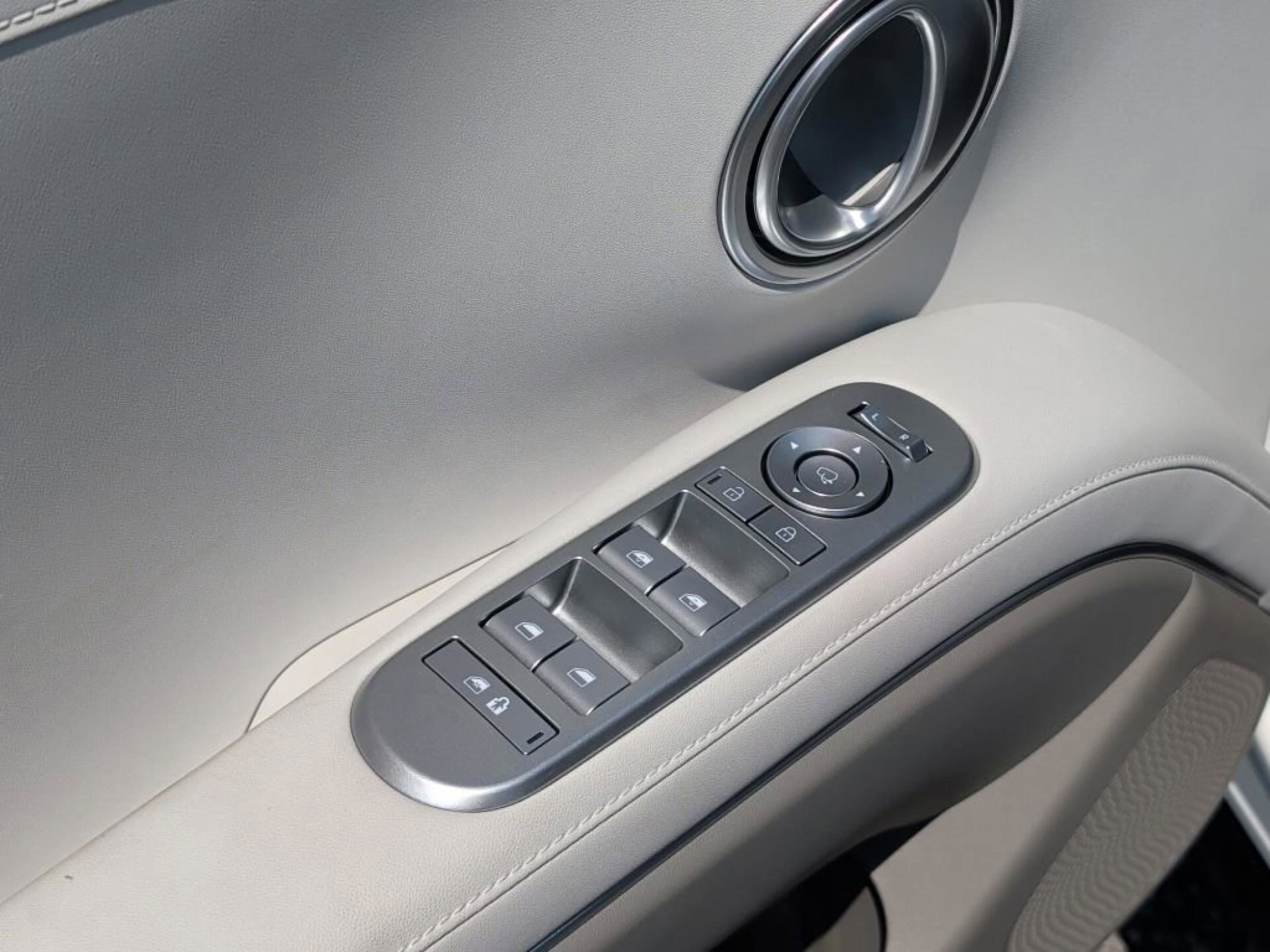 New 2026 Creamy White Pearl Hyundai Blue SEL Premium 7P image 17