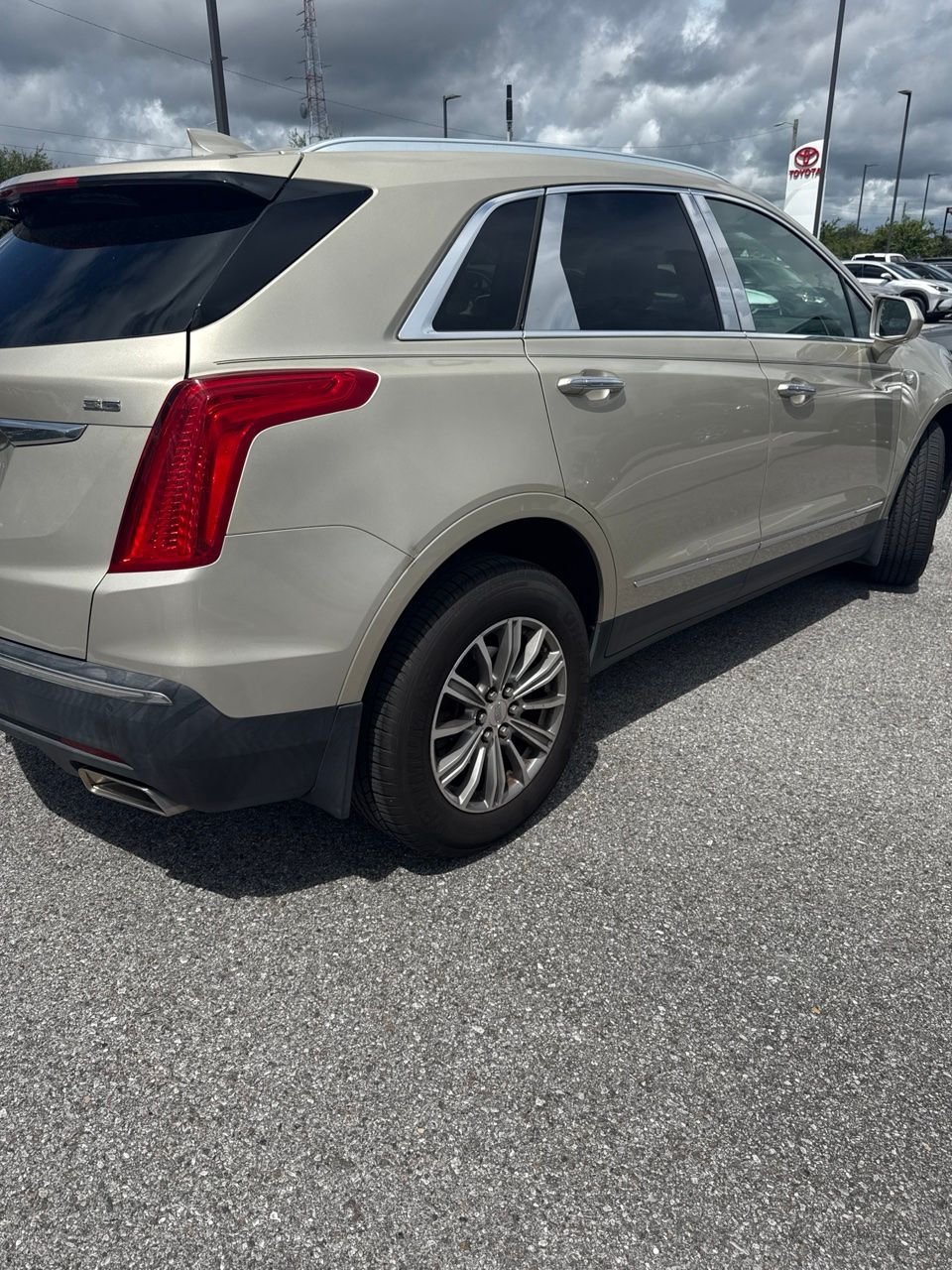 Used 2017 Silver Cadillac Luxury image 2