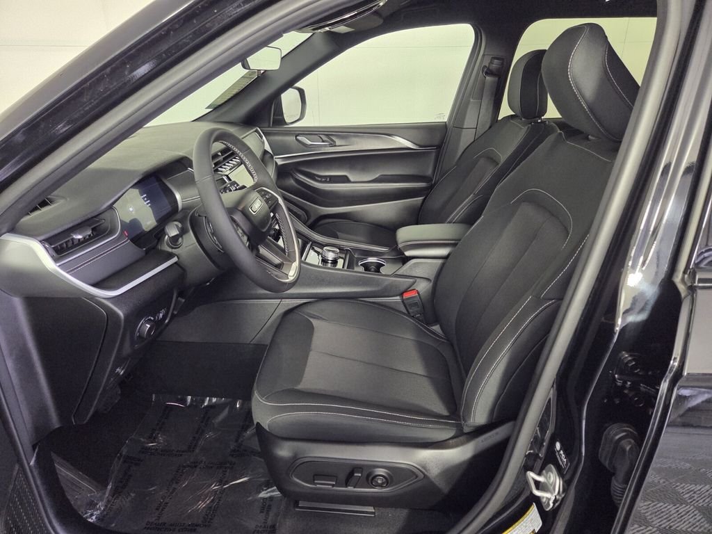 2025 Jeep Grand Cherokee Laredo - Photo 10