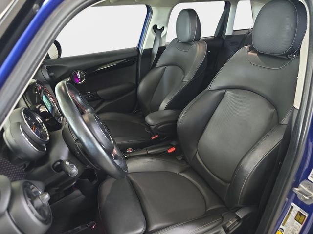 Used 2019 Blue MINI Signature image 17