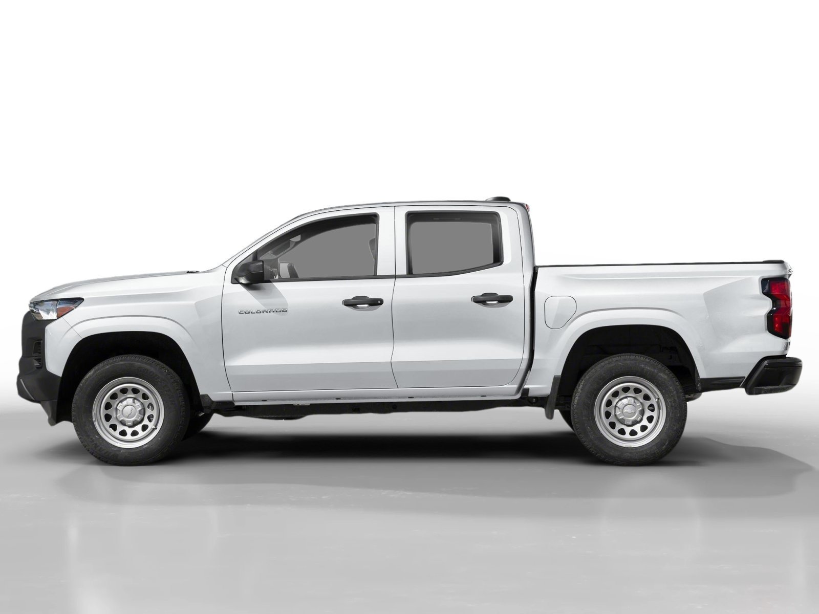 New 2026 Summit White Chevrolet WT image 3