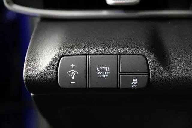 2025 Hyundai Elantra Blue - Photo 45