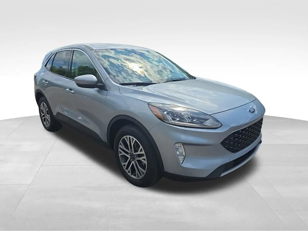 Used 2022 Blue Silver Metallic Ford SEL image 3