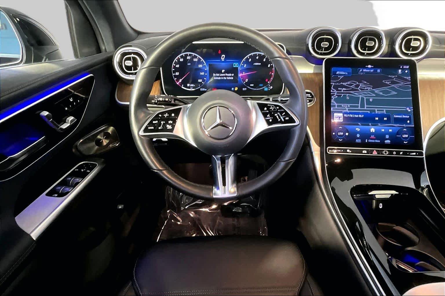 Used 2023 Black Mercedes-Benz GLC 300 image 6