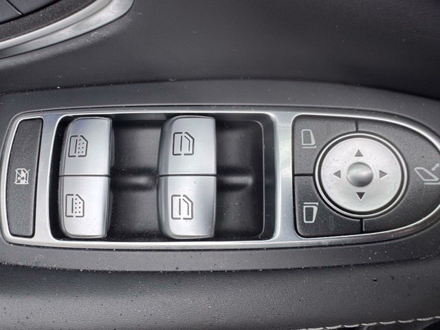 Used 2015 Black Mercedes-Benz S 600 image 10