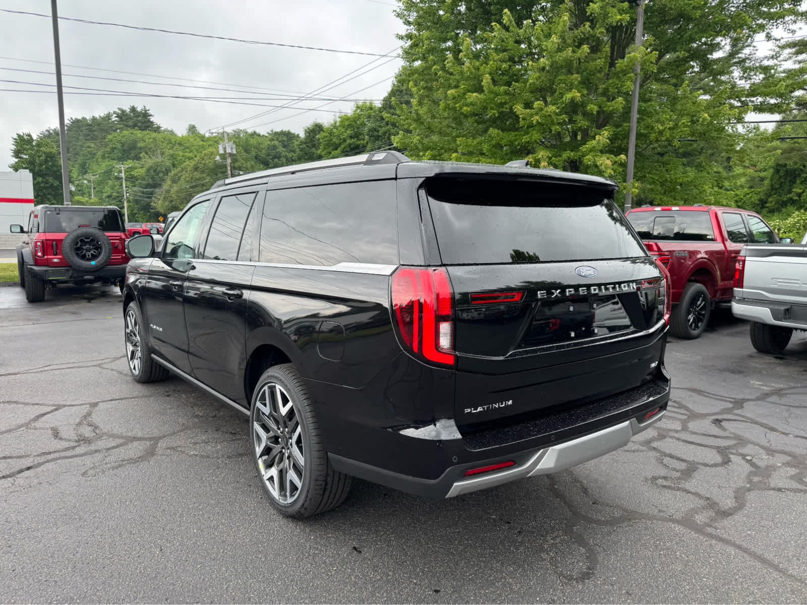 New 2026 Agate Black Metallic Ford Platinum image 3