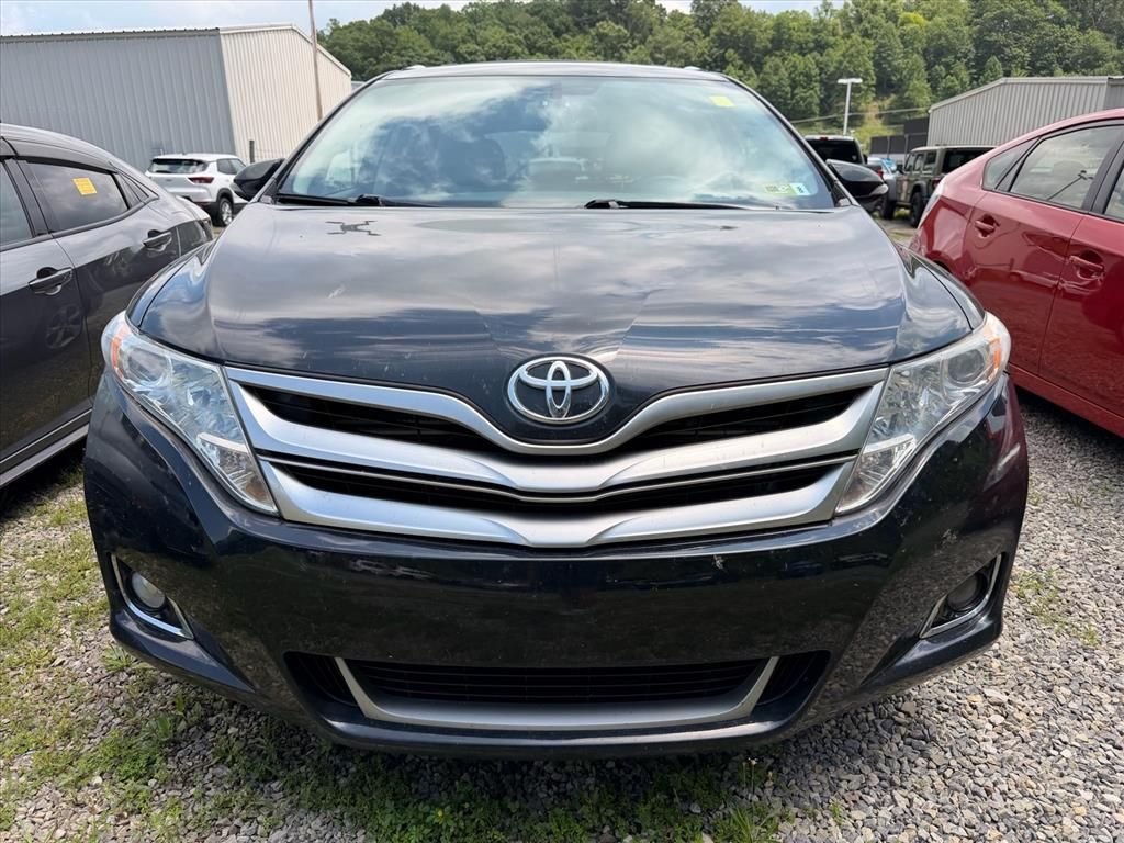 Used 2013 Black Toyota LE image 6