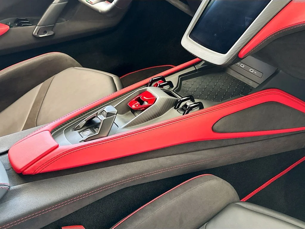 2024 Lamborghini Revuelto Base - Photo 28