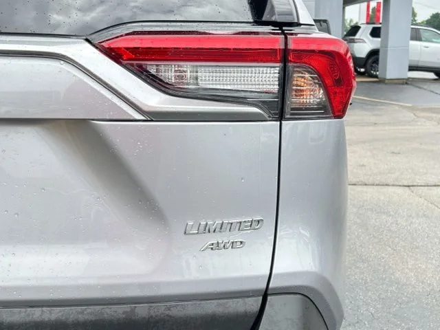 Used 2019 Silver Sky Metallic Toyota Limited image 9
