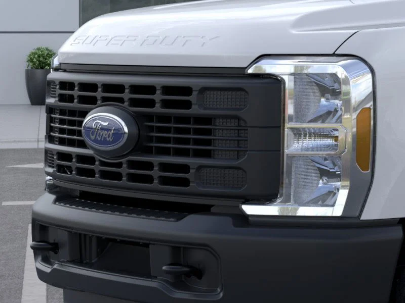 New 2026 Oxford White Ford F-350® XL image 17