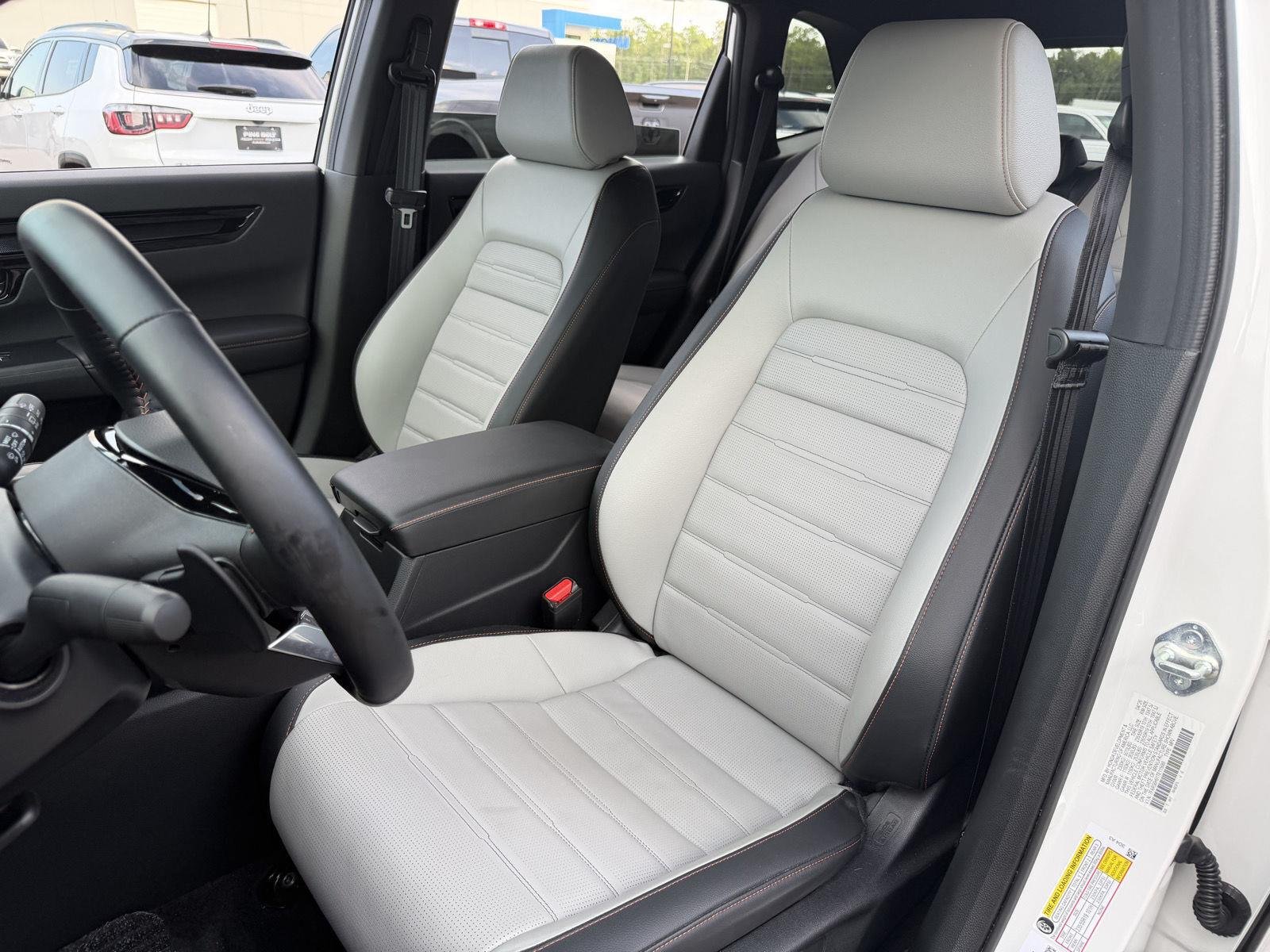 Used 2026 Platinum White Pearl Honda Sport Touring image 18