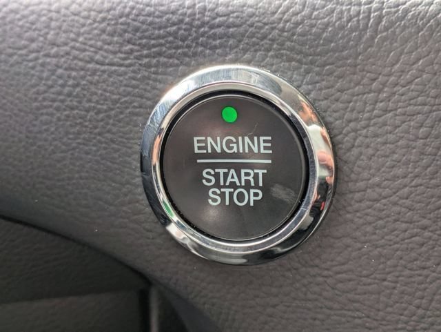 Used 2023 Oxford White Ford SEL image 19