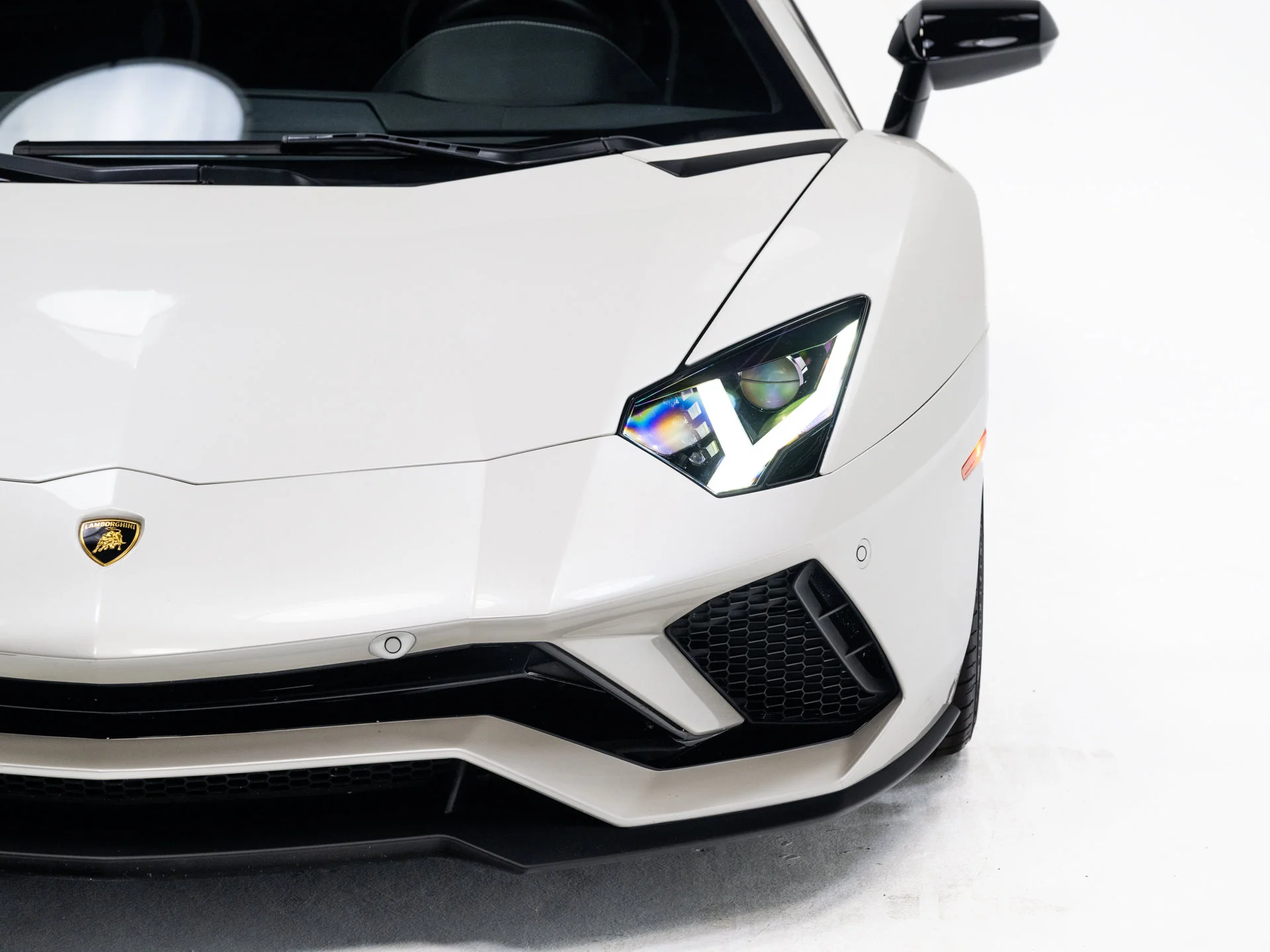 Used 2018 Bianco Isis Lamborghini  image 16