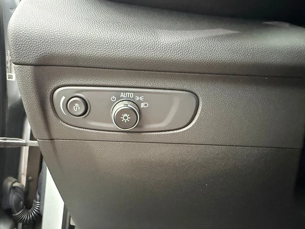 Used 2023 Gray Buick Essence image 26