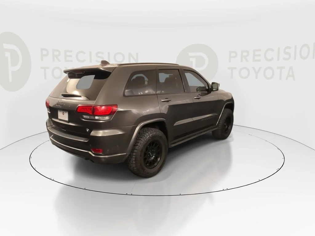 Used 2021 Granite Crystal Metallic Clearcoat Jeep Limited image 8