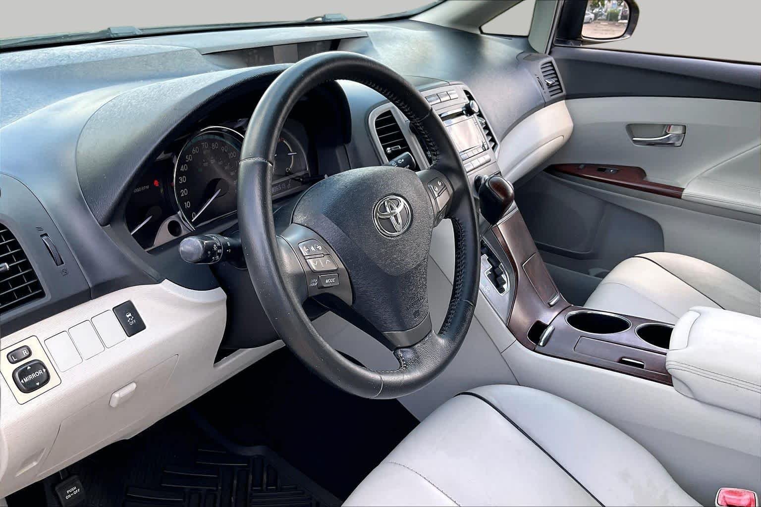 Used 2011 Black Toyota  image 17