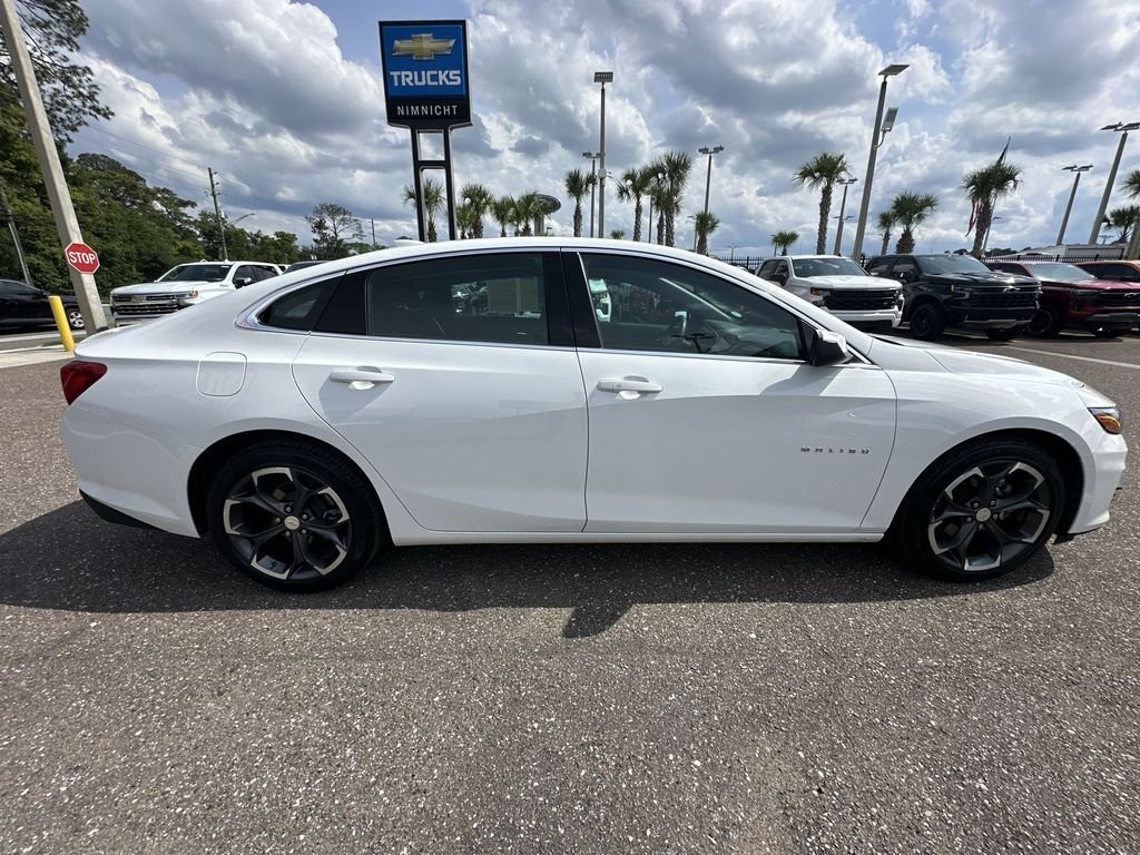 Used 2023 Summit White Chevrolet LT image 17