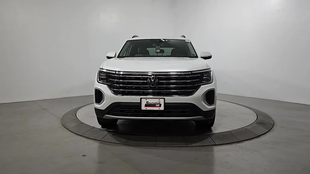 New 2026 White/off-white Volkswagen 2.0T SE w/Technology image 8