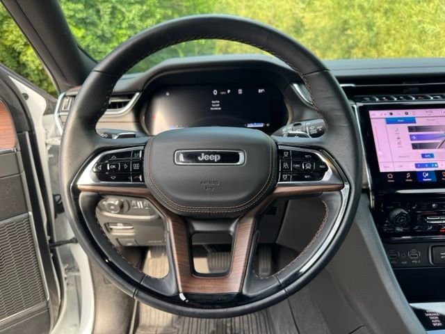 Used 2025 Bright White Clearcoat Jeep Summit image 24