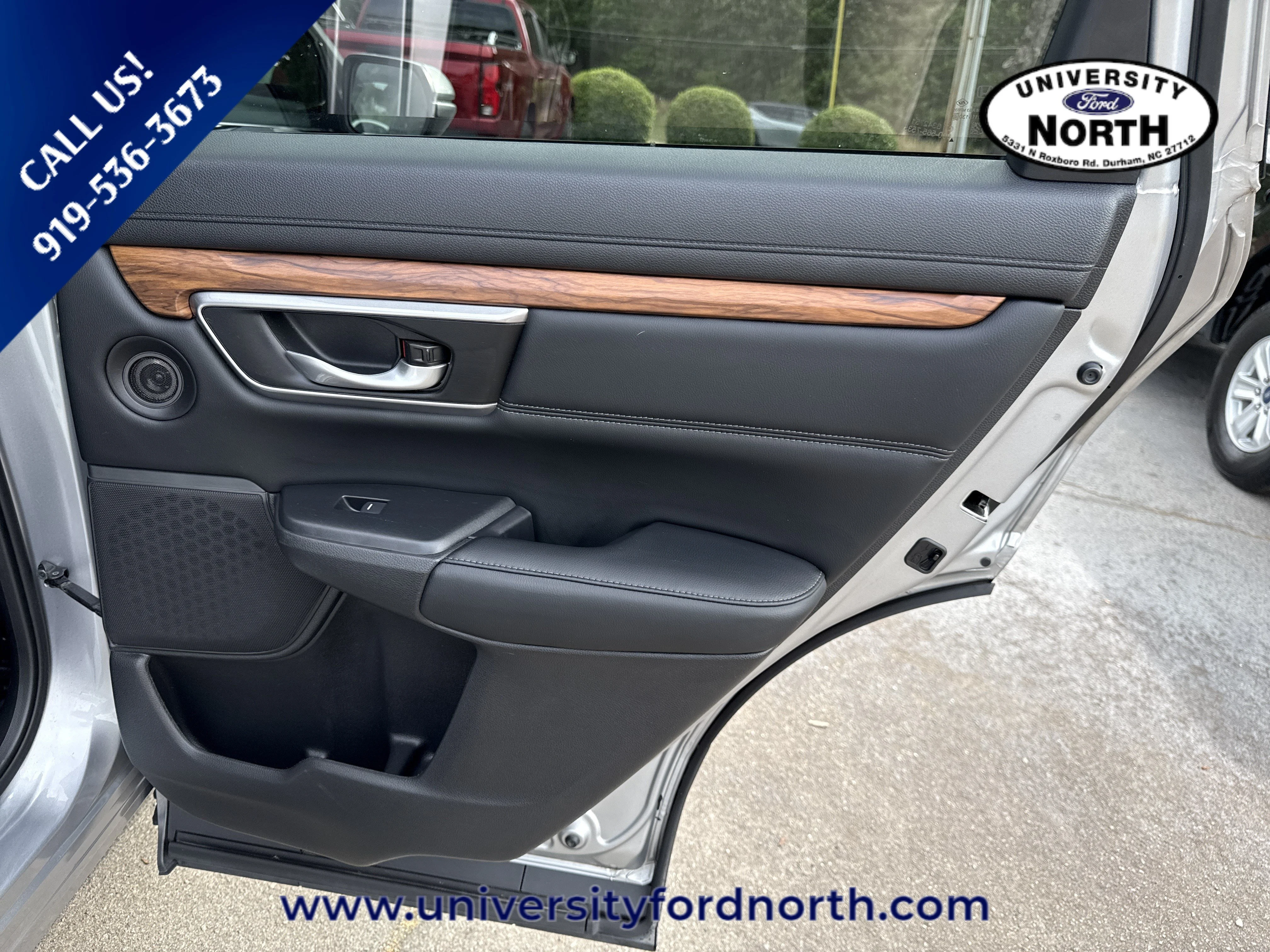Used 2022 Lunar Silver Metallic Honda Touring image 37