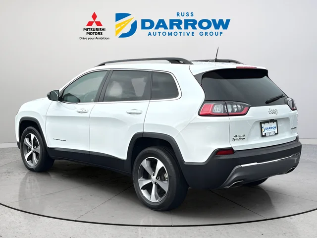 Used 2022 White Jeep Limited image 3